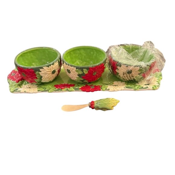 Temp-tations Other - Temp-tations by Tara Set - Christmas Holly Bowls, Tray, and Knife Spreader